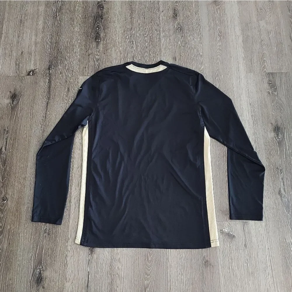 Nike Dri-Fit Idaho Vandals Long Sleeve Shirt Large